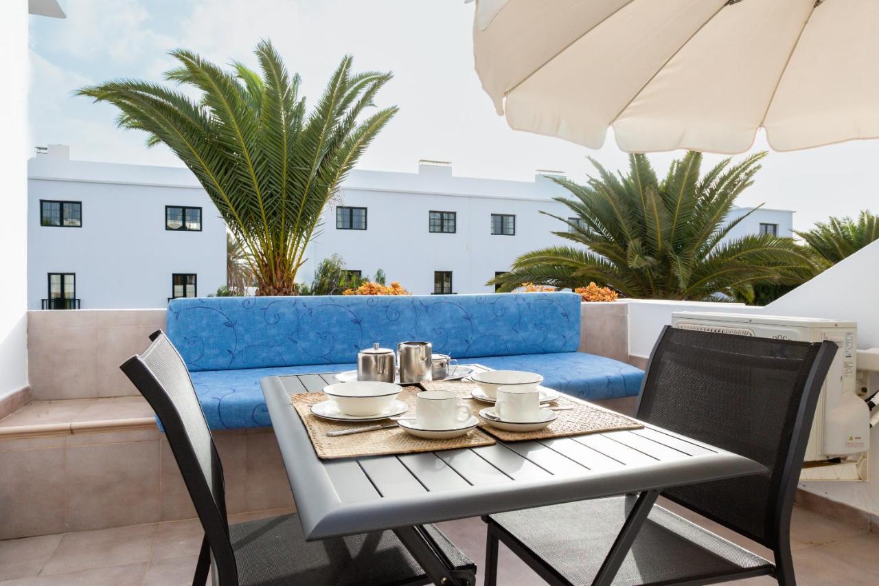 Manrique'S Holidays Costa Teguise Exterior photo